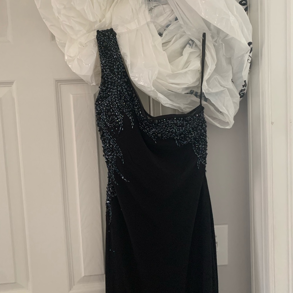 Size 6 Prom Dress with One shoulder